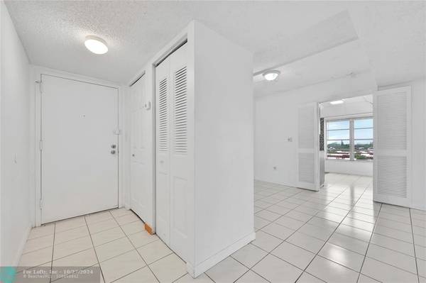 4174 INVERRARY DRIVE  #815, Lauderhill, FL 33319