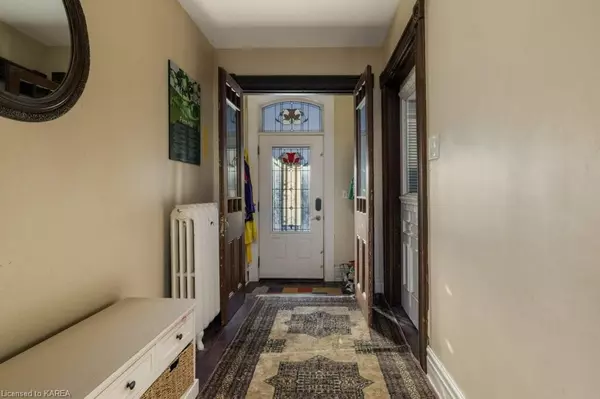 Kingston, ON K7K 3C1,403 BAGOT ST