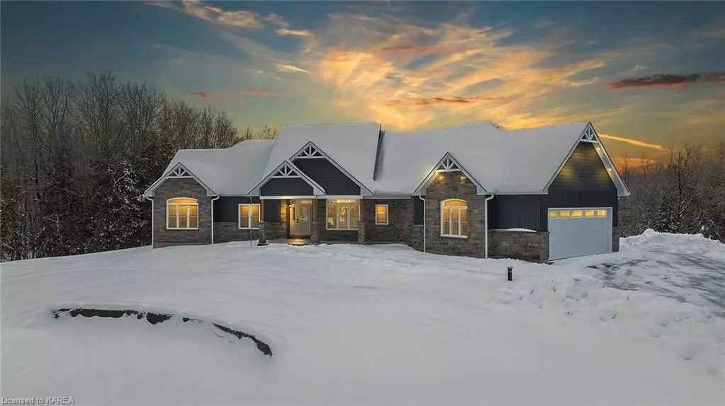 South Frontenac, ON K0H 2W0,1016 CEDARWOODS DR