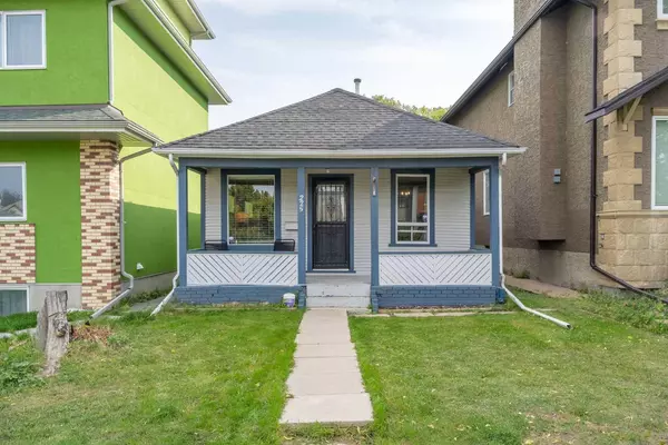 225 20 AVE Northwest, Calgary, AB T2M 1C3