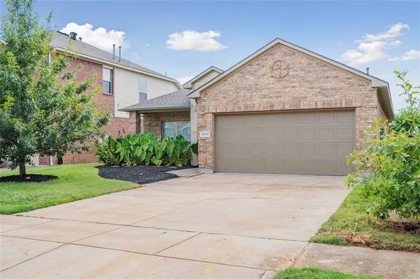 1647 Secretariat Lane,  Irving,  TX 75060