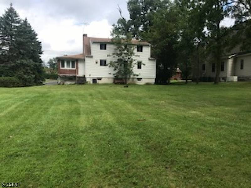114 Sycamore Ave, Livingston Twp., NJ 07039