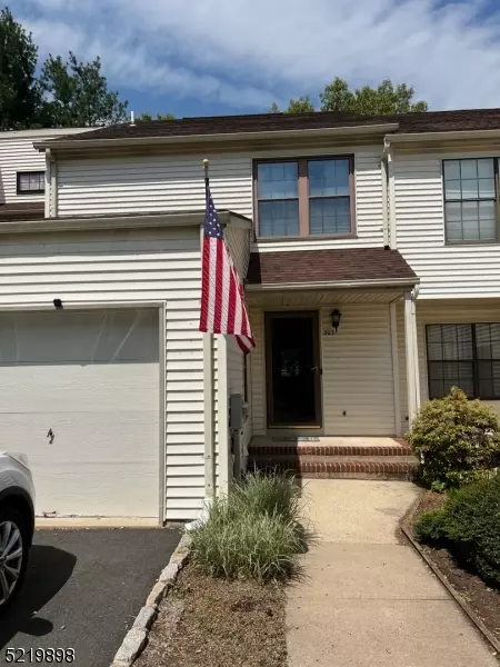 Raritan Twp., NJ 08822,303 JAMESTOWN COURT