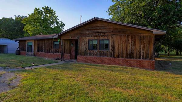 Nocona, TX 76255,344 Oak Street