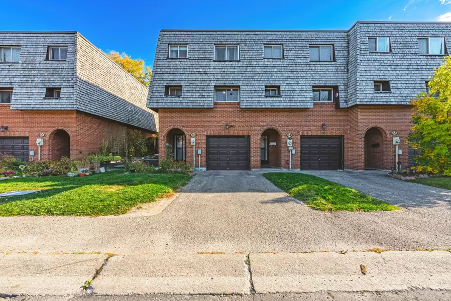 55 Briar PATH, Brampton, ON L6T 2A3