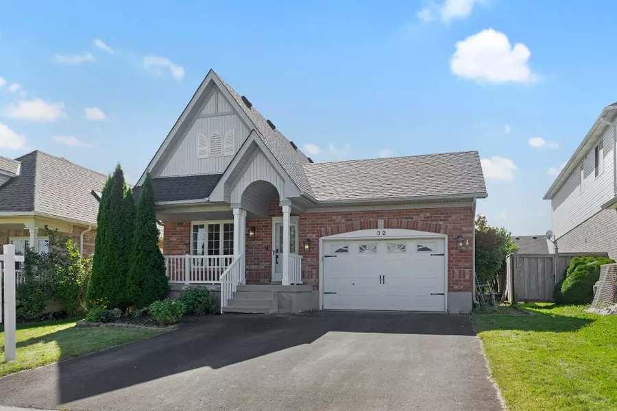 32 Sherwood ST, Orangeville, ON L9W 5C9