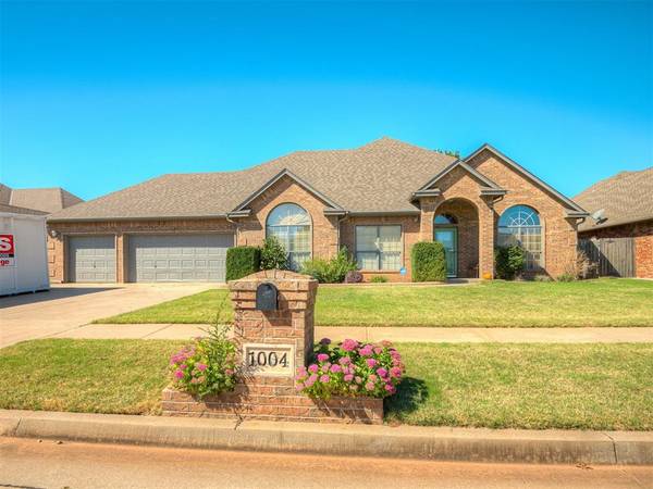 1004 Majestic Avenue, Yukon, OK 73099