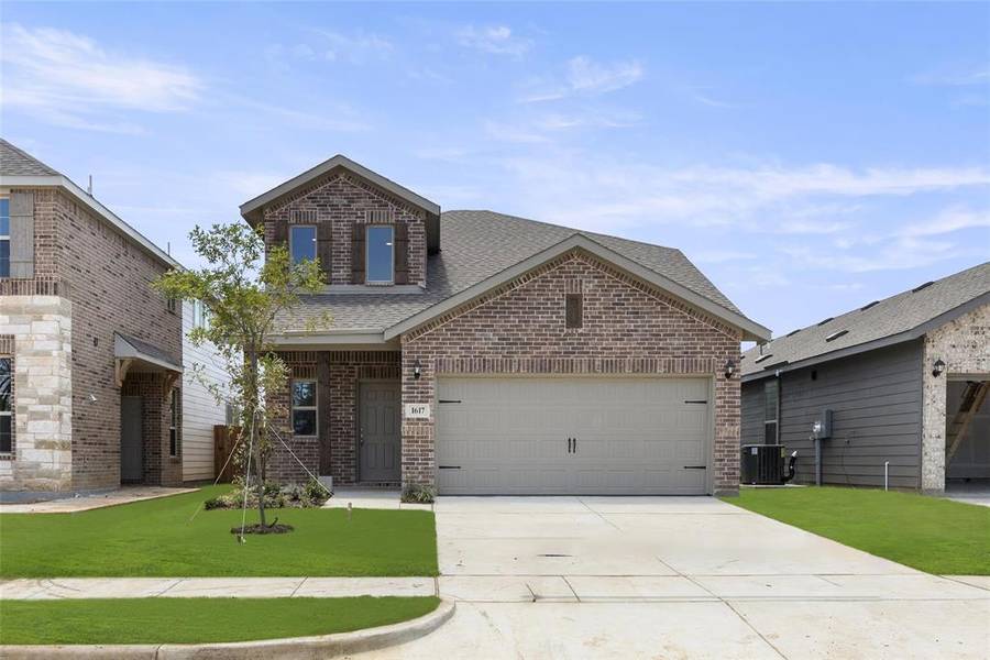 1617 Edgeway Drive, Aubrey, TX 76227