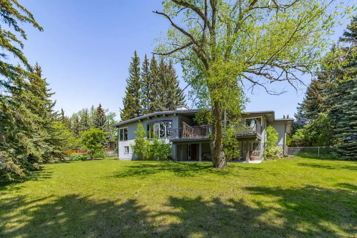 Calgary, AB T2N 4B1,3615 Umber PL Northwest