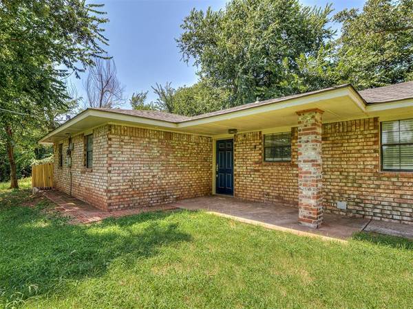 8913 S Coltrane Road, Guthrie, OK 73044