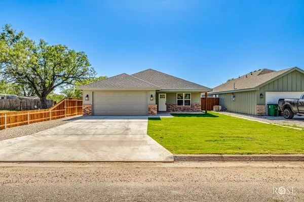 1015 E 40th St, San Angelo, TX 76903