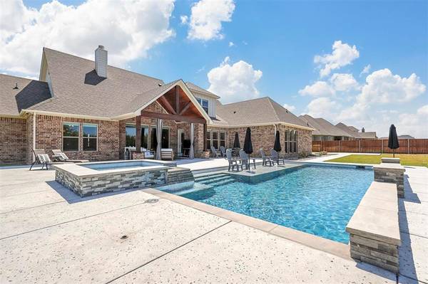 1013 Tobey Court,  Aledo,  TX 76008