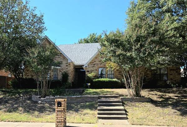 509 Deer Creek Drive, Desoto, TX 75115