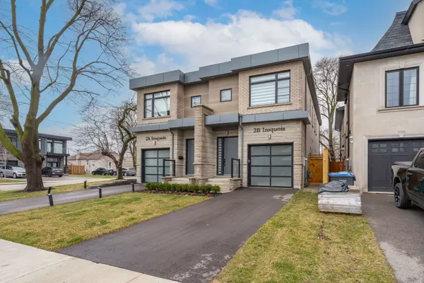 Mississauga, ON L5G 1M6,2B Iroquois AVE