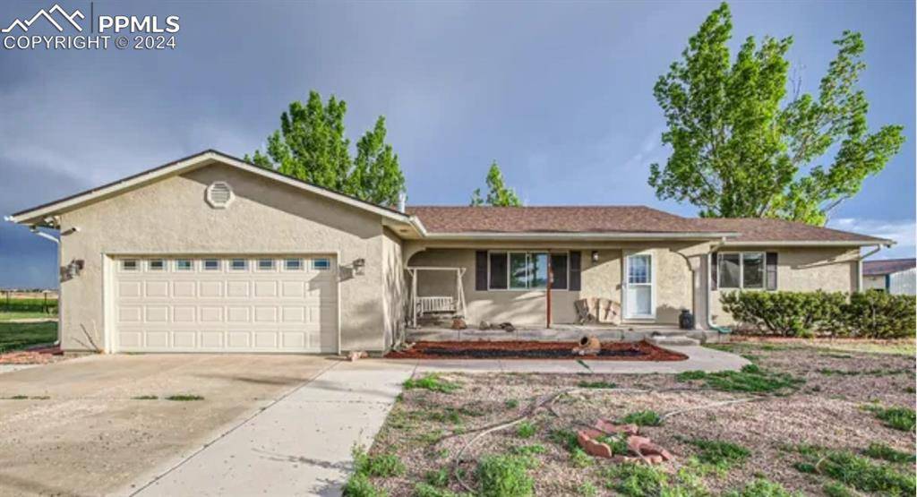 496 E Earl DR, Pueblo West, CO 81007