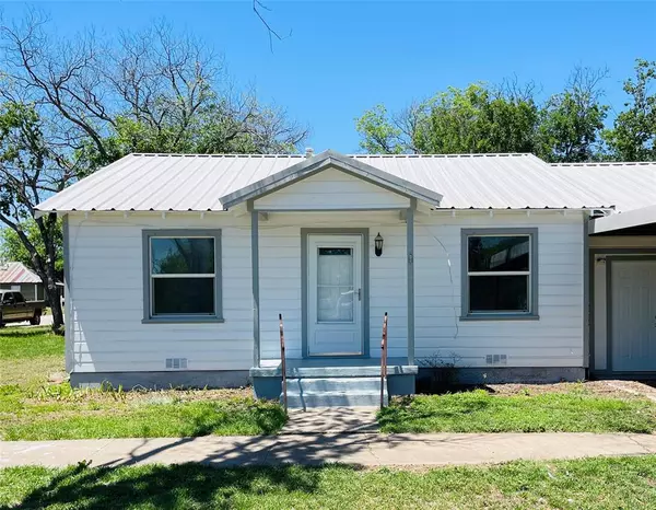 Coleman, TX 76834,2016 Magnolia Street