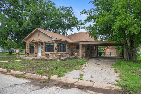 316 W 12 TH Street, Coleman, TX 76834