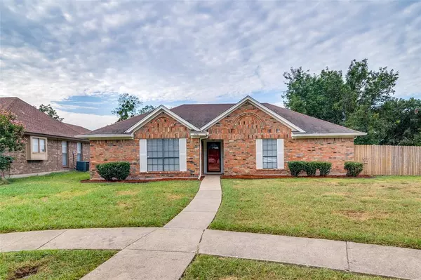 3606 Drakestone Avenue, Rowlett, TX 75088