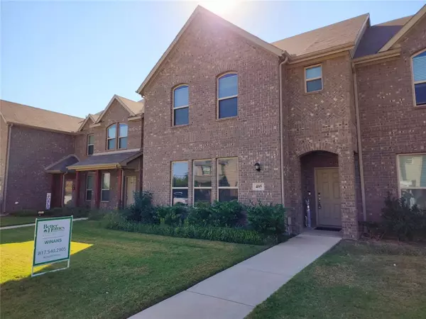 405 Milverton Drive, Fort Worth, TX 76036