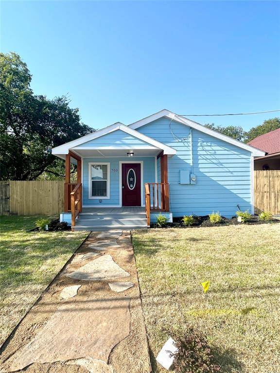 703 N Getzendaner Street, Waxahachie, TX 75165