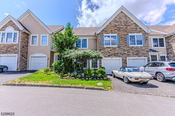 42 Birchwood Ln #42, North Haledon Boro, NJ 07508