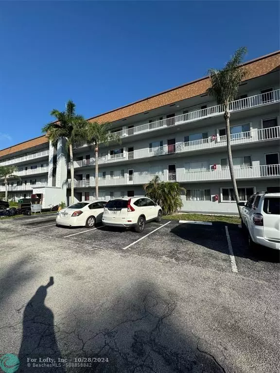 Lake Worth, FL 33462,6289 Lear Dr  #302