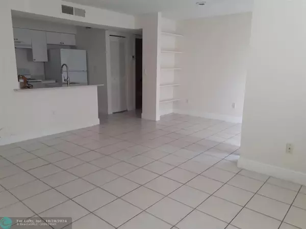 Pompano Beach, FL 33069,1225 SW 46 Ave  #205