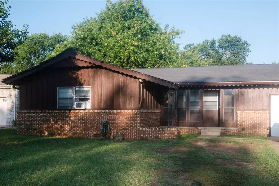 607 S Paul Avenue, Pauls Valley, OK 73075