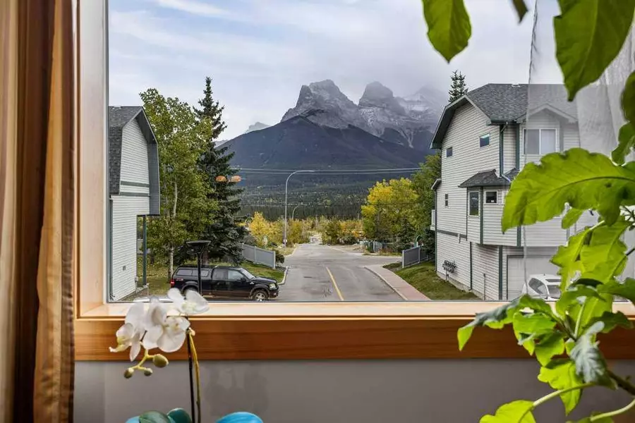 200 Glacier DR #70, Canmore, AB T1W 1K6