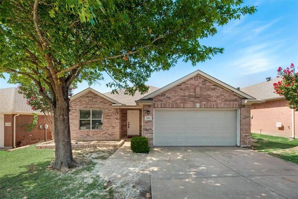 3704 Sapphire Street, Fort Worth, TX 76244