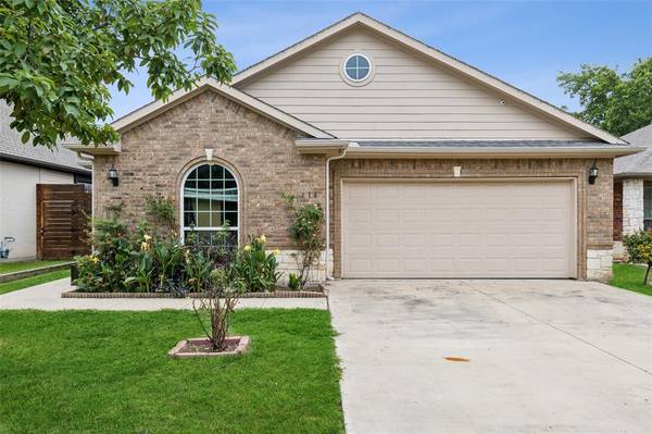 216 Maltby Road, Irving, TX 75061