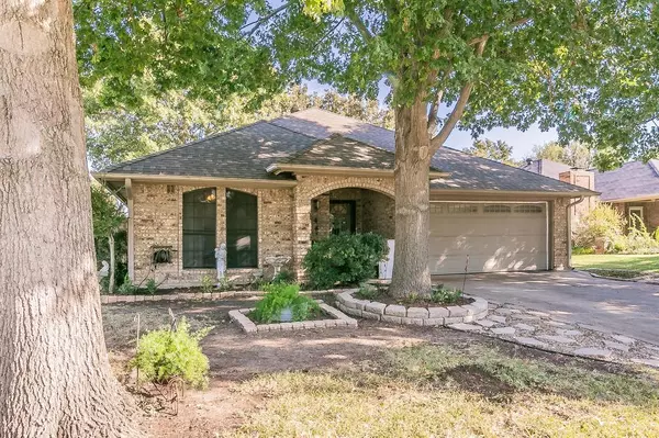 North Richland Hills, TX 76182,7413 Sean Drive