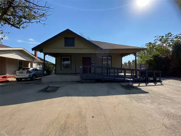 3409 Hemphill Street, Fort Worth, TX 76110