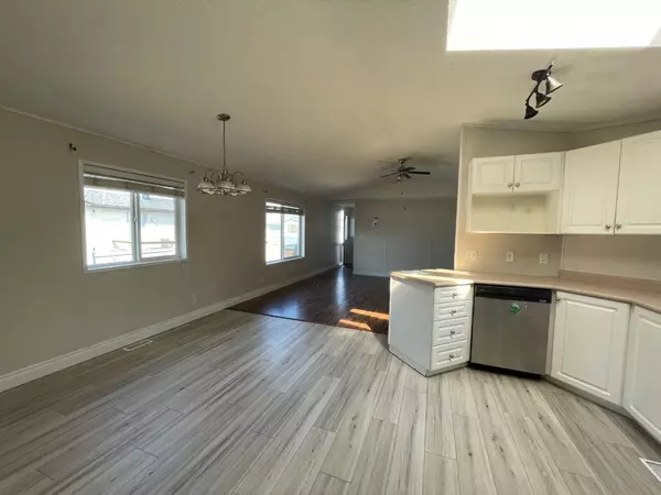 Fort Mcmurray, AB T9K 2M8,244 Mckinlay CRES