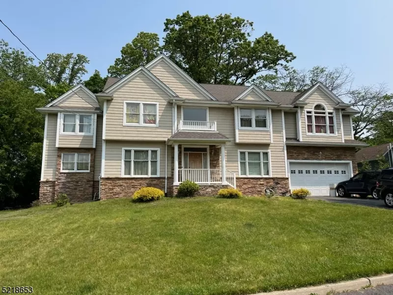 45 Feldman Ter, North Haledon Boro, NJ 07508