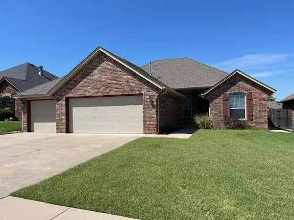 2622 Kadlan Drive, El Reno, OK 73036