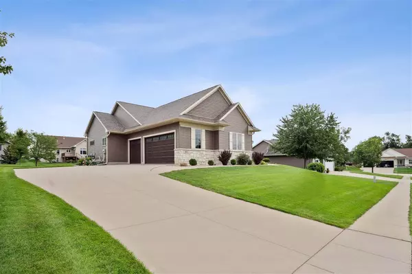 Cedar Rapids, IA 52411,2830 Rosebay Ct