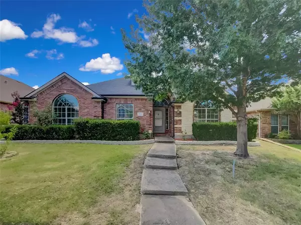 2214 Hollow Way, Garland, TX 75041