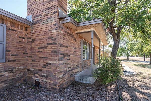 Nocona, TX 76255,1226 Clay Street