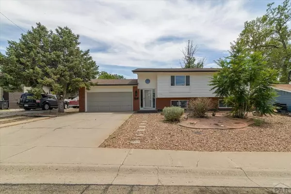 2108 Comanche Rd, Pueblo, CO 81001