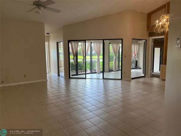 Boynton Beach, FL 33472,5919 W Parkwalk Cir W