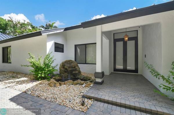 15144 Tall Oak Avenue, Delray Beach, FL 33446