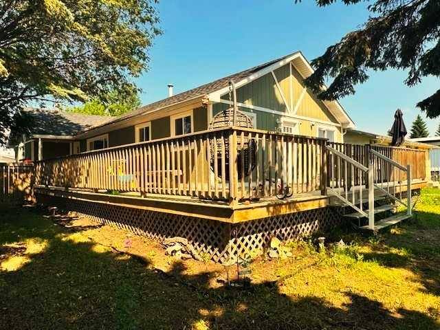 Slave Lake, AB T0G 2A1,512 2 AVE Northwest