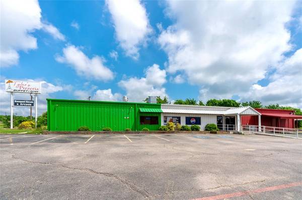 3610 N Main Street, Paris, TX 75460