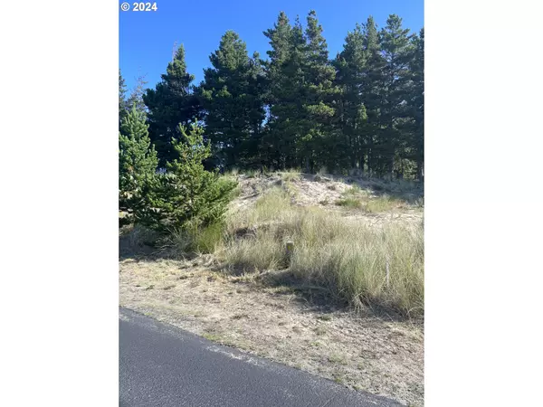 Pine Ridge DR #141, Manzanita, OR 97130