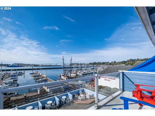 890 SE BAY BLVD #316, Newport, OR 97365