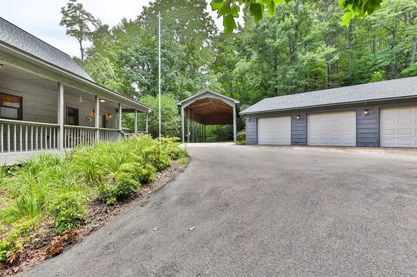 Ellijay, GA 30540,1031 Dover Falls Trail