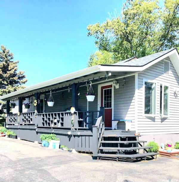 38 Warren STREET, Redvers, SK S0C 2H0