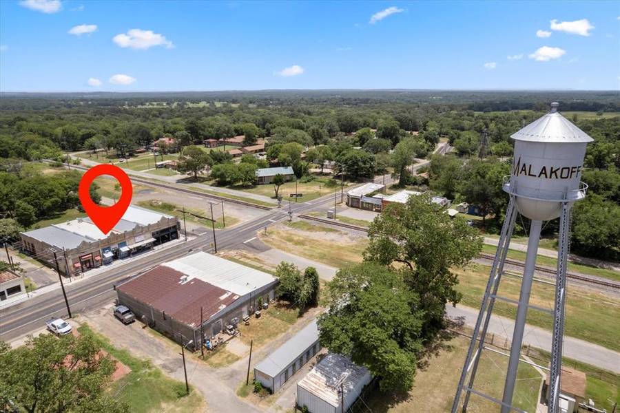 213 S Terry Street, Malakoff, TX 75148