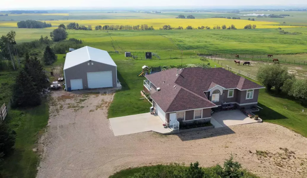 420084 Range Road 252, Rural Ponoka County, AB T4J 1R3